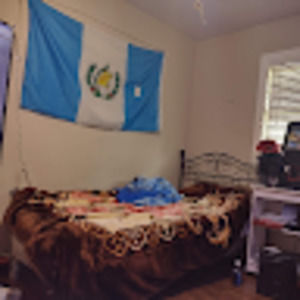 Meet your Posher, Efrain